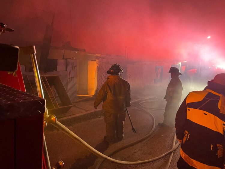 Se registra incendio de vivienda en la Col. Horacio Terán