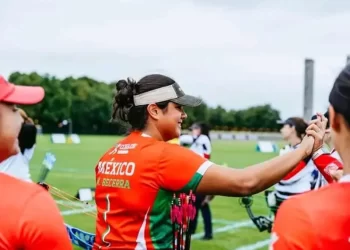 Mexicana Andrea Becerra gana plata en Copa del Mundo