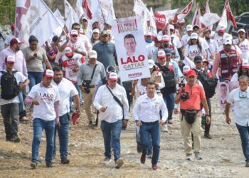 Promete Gattás trabajar para dar certeza jurídica a dueños de predios irregulares.