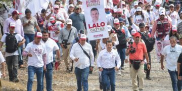 Promete Gattás trabajar para dar certeza jurídica a dueños de predios irregulares.