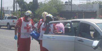 Ama de casa herida al chocar en la Calzada Luis Caballero
