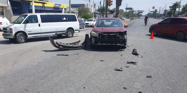 Ama de casa herida al chocar en la Calzada Luis Caballero