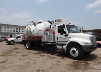 Recibe COMAPA Victoria nuevo camión Vactor