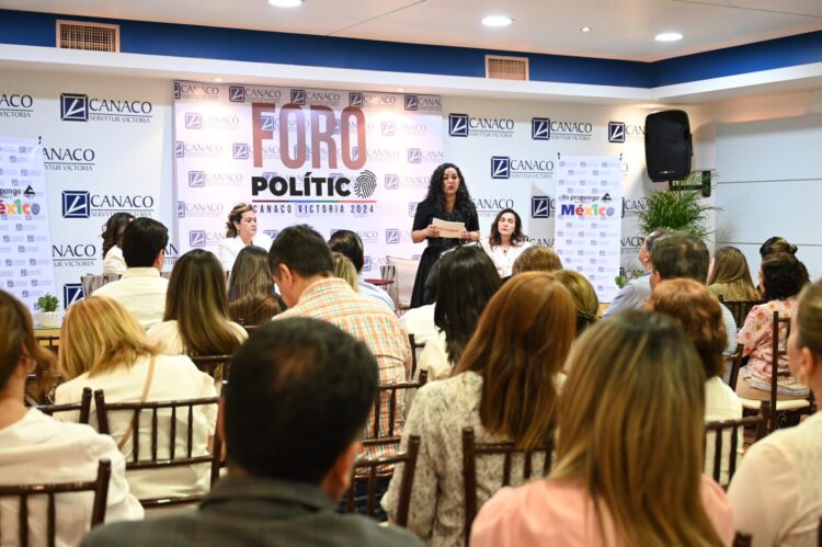 Participa Olga Sosa candidata de Morena al Senado en Foro de CANACO Victoria