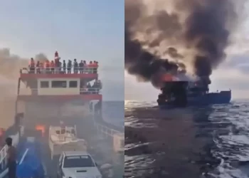 Ferry en llamas: Cientos de turistas saltan al mar en el Golfo de Tailandia