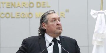 Plantea Gustavo Cárdenas permiso de paternidad para burócratas estatales