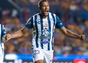 Pachuca golea 3-0 a Tigres de la UANL en el ‘Volcán’
