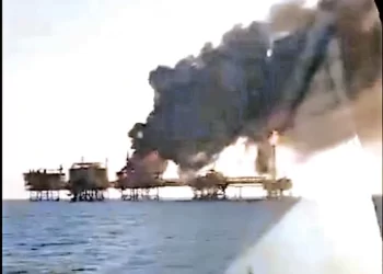 Incendio deja nueve heridos en una plataforma marítima de PEMEX