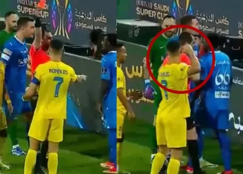 Cristiano Ronaldo es expulsado en Arabia Saudita y amaga con pegarle al árbitro