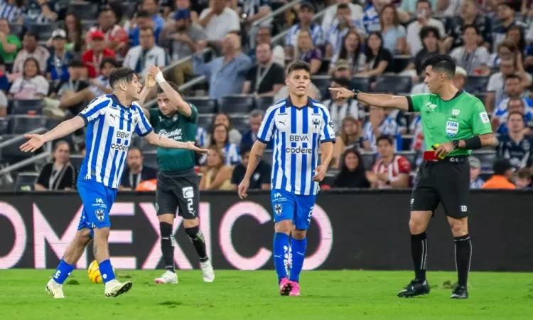 Rayados pierde a Arteaga y Rodríguez por una jornada tras expulsiones ante Chivas