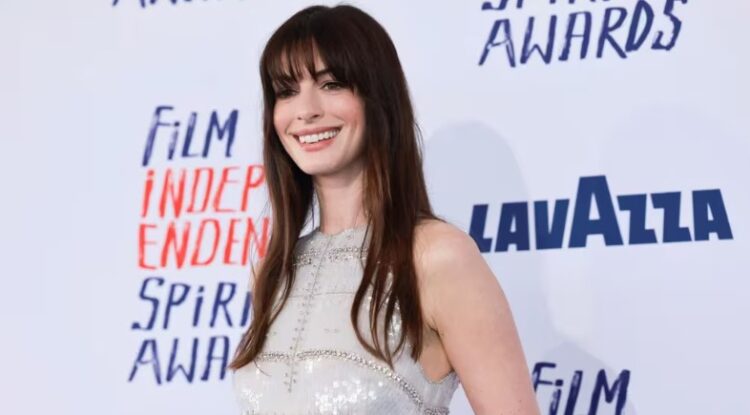 Anne Hathaway revela sus batallas contra la ansiedad en lo más alto de su carrera