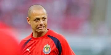 Chicharito felicita al Bayer Leverkusen por su histórico título de la Bundesliga