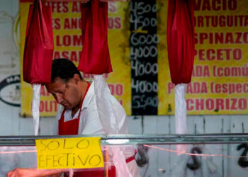 Inflación en Argentina: IPC interanual alcanza el 287,9%, el más alto del mundo