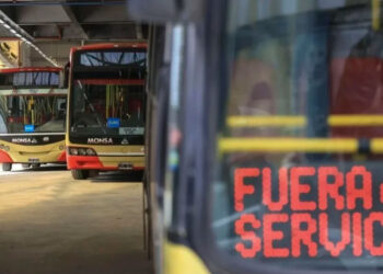 Huelga de choferes en Buenos Aires por aumentos salariales y malestar por la inflación