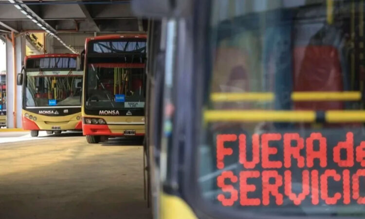 Huelga de choferes en Buenos Aires por aumentos salariales y malestar por la inflación