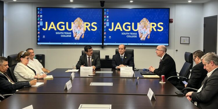 Estamos haciendo historia entre la UAT y el South Texas College: Dámaso Anaya