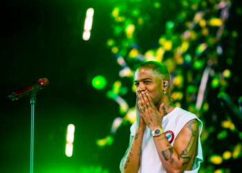 Kid Cudi se lesiona tras intentar salto en Coachella 2024