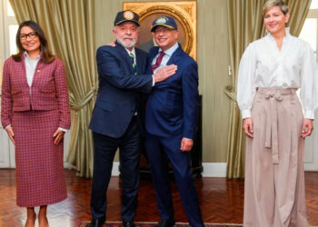 Lula y Petro se reúnen en Bogotá para abordar cooperación medioambiental