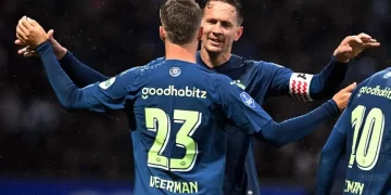 PSV aplasta al Heerenveen y acaricia el título de la Eredivisie