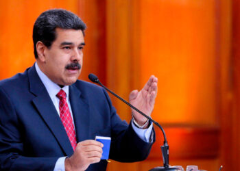 Maduro acusa a EE.UU. de mantener bases militares secretas en Guyana