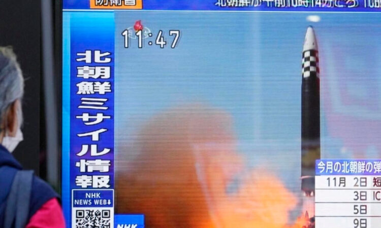 Maniobras conjuntas en respuesta al lanzamiento de misil de Corea del Norte