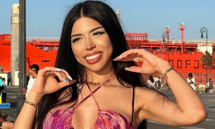 Atacan a Yeri Mua por su desempeño en vivo