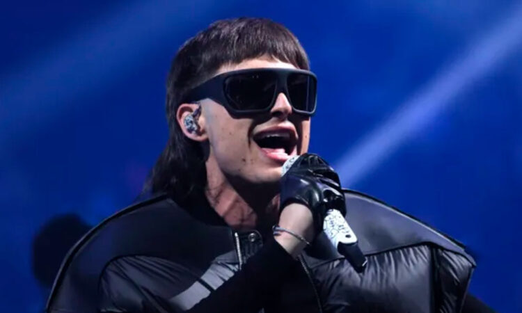 Peso Pluma llega a Fortnite en un festival de música virtual