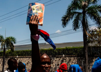 Haití en punto muerto: persiste la violencia y la incertidumbre tras un mes de caos