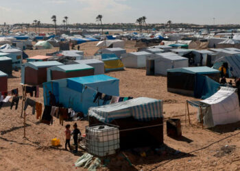 Israel posterga ofensiva en Rafah mientras discute respuesta a ataque Iraní