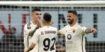 La Roma toma ventaja en la llave italiana de la Europa League tras vencer al Milan