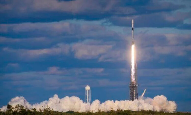 Corea del Sur lanza segundo satélite espía para supervisar actividades de Corea del Norte