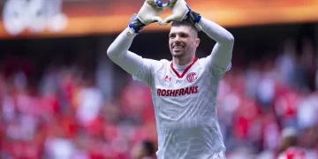 Tiago Volpi, el arquero goleador: Anota cinco goles en el Clausura 2024