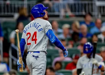 Cachorros superan a Diamondbacks 5-3 con jonrón de Bellinger