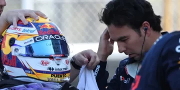 Checo Pérez busca renovación con Red Bull en medio de tensiones internas