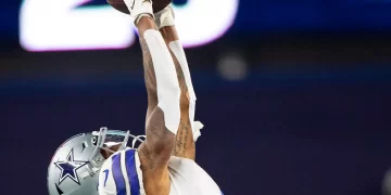 CeeDee Lamb busca un nuevo contrato con los Dallas Cowboys