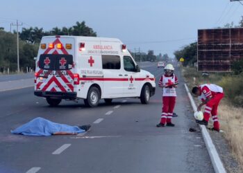 Encuentran persona fallecida en carretera a Monterrey