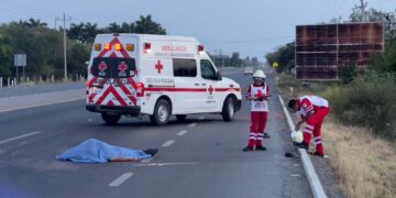 Encuentran persona fallecida en carretera a Monterrey