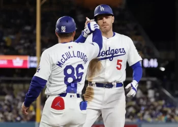 Tyler Glasnow domina con 14 ponches y los Dodgers vencen a los Mellizos 6-3