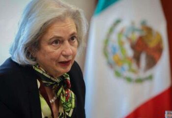 Ecuador expulsa a embajadora de México tras polémicas declaraciones de López Obrador