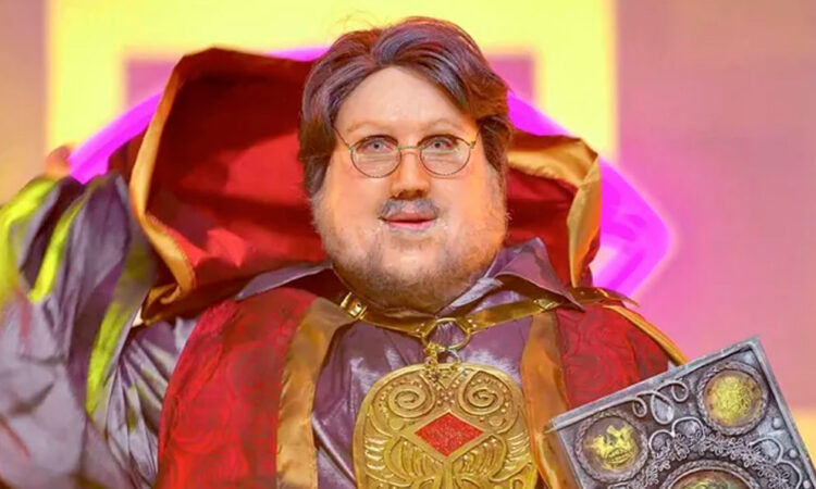 Guillermo del Toro elogia caracterización de drag queen en La Más Draga