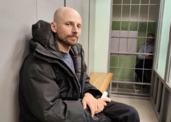 Segundo periodista detenido en Rusia por colaborar con Navalni