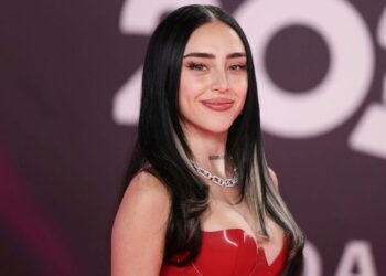 Nicki Nicole pide no abordar temas de Peso Pluma en entrevista