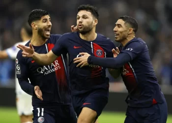 París Saint-Germain domina el clásico francés a pesar de jugar con 10 hombres