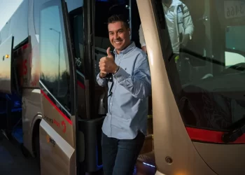 Ismael Rescalvo destituido como director técnico de Mazatlán FC