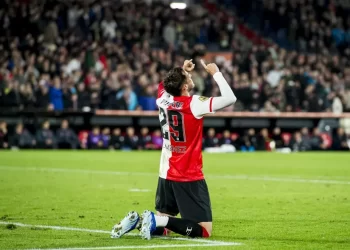 Juventus, Leipzig y Atlético de Madrid conversan con representantes de Santiago Giménez