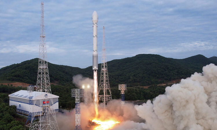 Corea del Norte planea lanzar más satélites espía este año