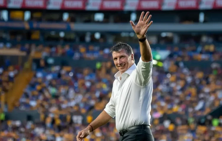 Siboldi detalla el nuevo rol de Gignac y el cambio generacional en Tigres