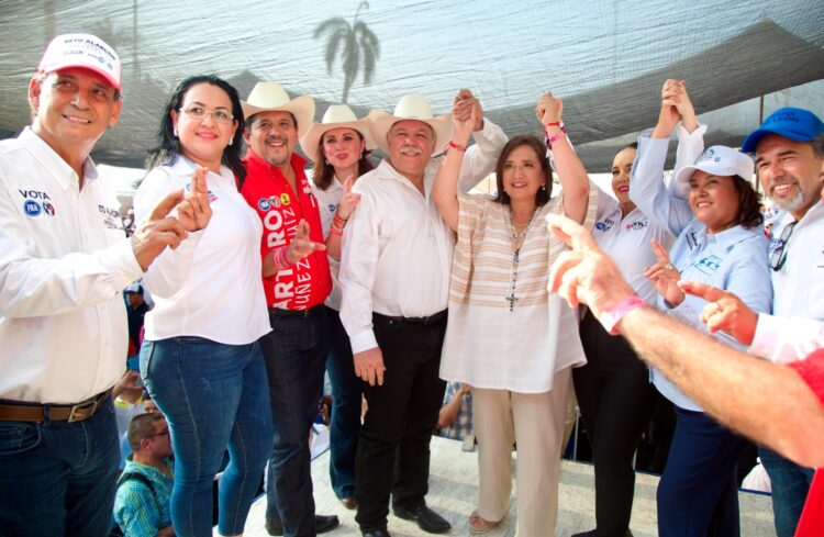 Acompaña Arturo Ruiz a Xóchitl Gálvez en recorridos por Tamaulipas