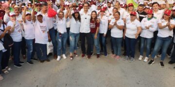 Recorre Olga Sosa colonias de Madero en busca del voto para Morena