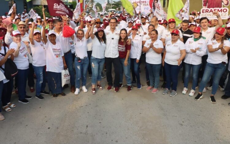 Recorre Olga Sosa colonias de Madero en busca del voto para Morena